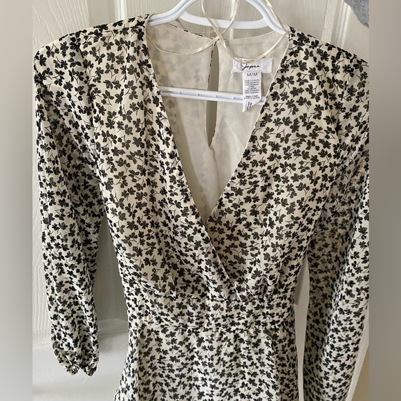 Long sleeve floral dress - Picture 3 of 4